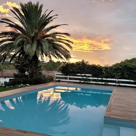 Ferienhaus Louharechenia - Maison D'invites Au Pays-basque Avec Piscine & Jardin *